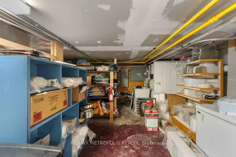24 Simcoe Street N Oshawa ON L1H 8C1