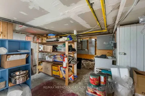 24 Simcoe Street N Oshawa ON L1H 8C1