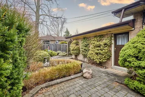 2 Somerdale Square Toronto ON M1E 1M8