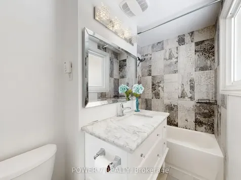 118 Kirker Avenue Toronto ON M1G 1N1