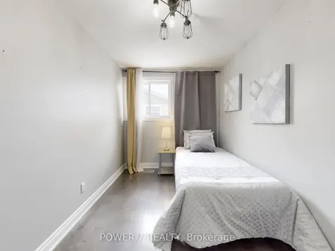 118 Kirker Avenue Toronto ON M1G 1N1