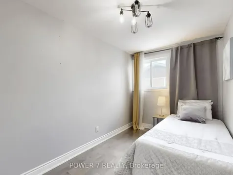 118 Kirker Avenue Toronto ON M1G 1N1