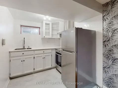 118 Kirker Avenue Toronto ON M1G 1N1