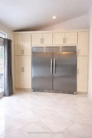 47 Cherryhill Avenue Toronto ON M1C 1W9