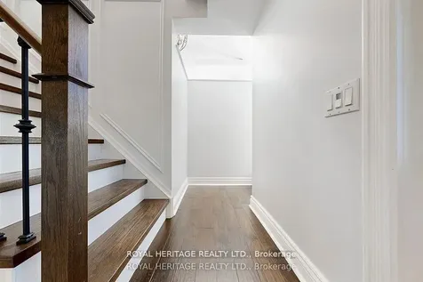 47 Cherryhill Avenue Toronto ON M1C 1W9