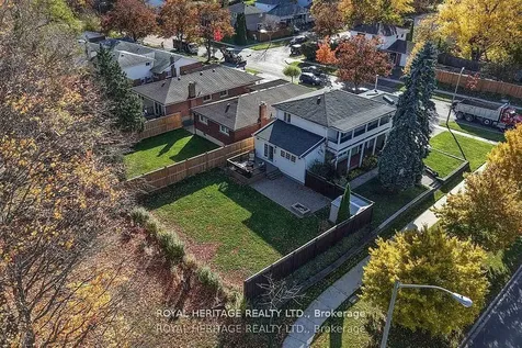 47 Cherryhill Avenue Toronto ON M1C 1W9