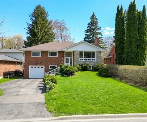 102 Meadowvale Road Toronto ON M1C 1S1