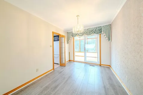 102 Meadowvale Road Toronto ON M1C 1S1