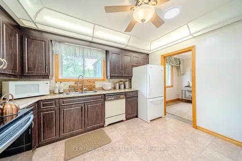 102 Meadowvale Road Toronto ON M1C 1S1