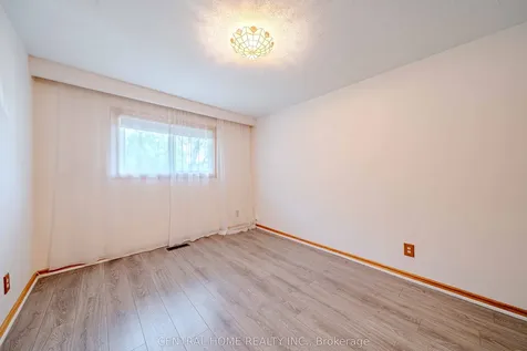 102 Meadowvale Road Toronto ON M1C 1S1