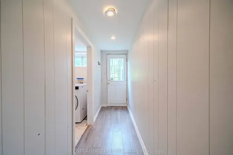 102 Meadowvale Road Toronto ON M1C 1S1