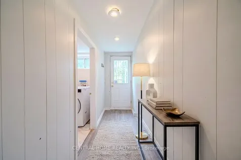 102 Meadowvale Road Toronto ON M1C 1S1