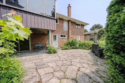 102 Meadowvale Road Toronto ON M1C 1S1