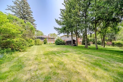 102 Meadowvale Road Toronto ON M1C 1S1