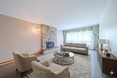 102 Meadowvale Road Toronto ON M1C 1S1