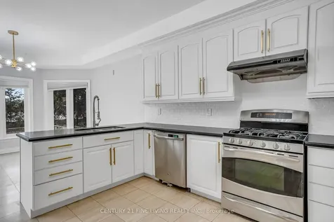 140 Bathgate Drive Toronto ON M1C 1T5