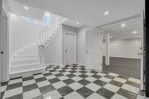 140 Bathgate Drive Toronto ON M1C 1T5