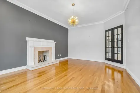 140 Bathgate Drive Toronto ON M1C 1T5