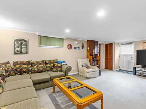 1421 Military Trail Toronto ON M1C 1A7