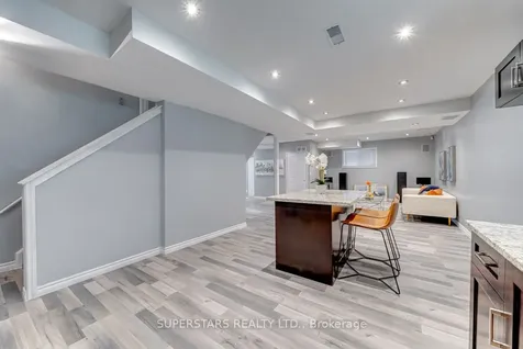 10 Colleridge Street Ajax ON L1Z 2C1
