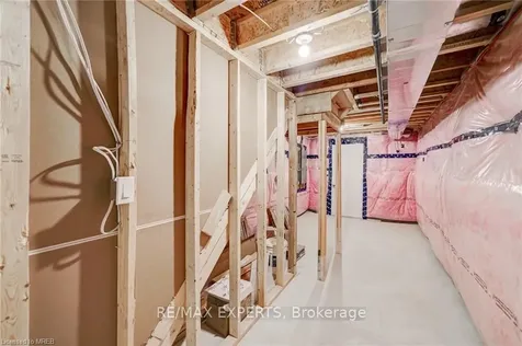 185 South Ocean Drive Oshawa ON L1L 0K4