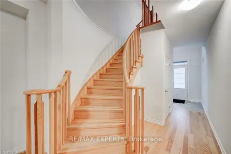 185 South Ocean Drive Oshawa ON L1L 0K4