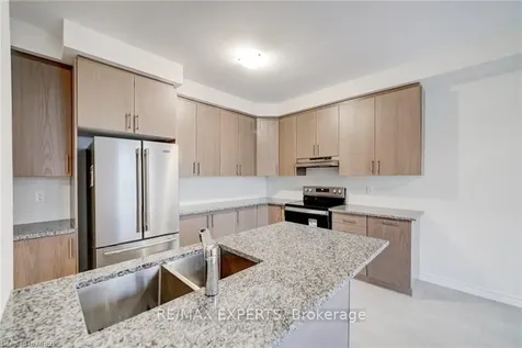 185 South Ocean Drive Oshawa ON L1L 0K4