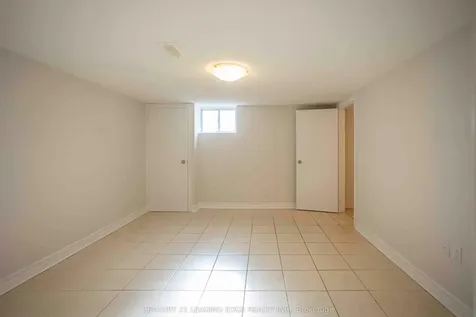 2728 Kennedy Road Toronto ON M1T 3H9