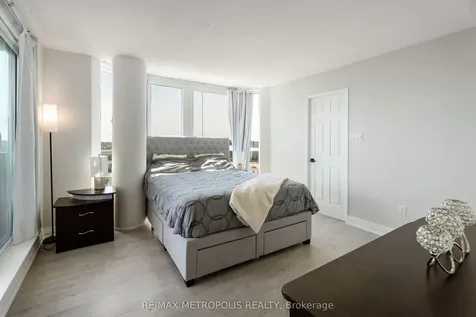 3233 Eglinton Avenue E Toronto ON M1J 3N6
