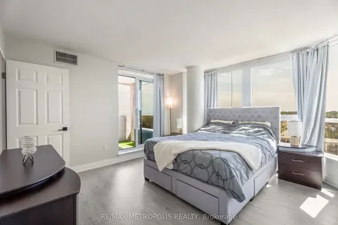 3233 Eglinton Avenue E Toronto ON M1J 3N6