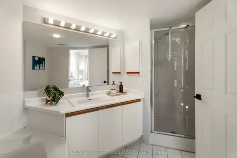 3233 Eglinton Avenue E Toronto ON M1J 3N6