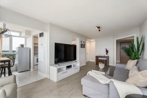 3233 Eglinton Avenue E Toronto ON M1J 3N6