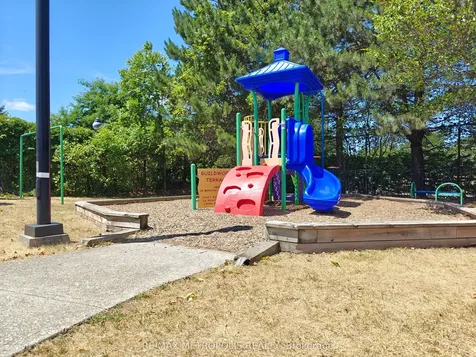 3233 Eglinton Avenue E Toronto ON M1J 3N6