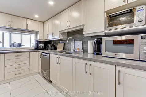 2330 Bridletowne Circle Toronto ON M1W 3P6