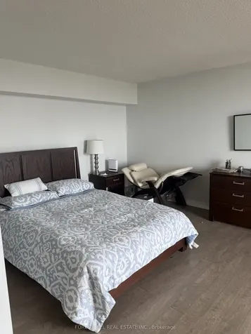 2330 Bridletowne Circle Toronto ON M1W 3P6