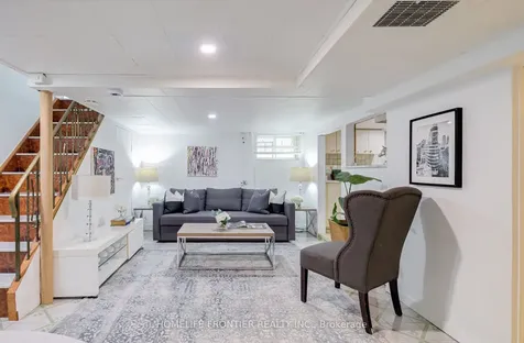 1105 Greenwood Avenue Toronto ON M4J 4E5