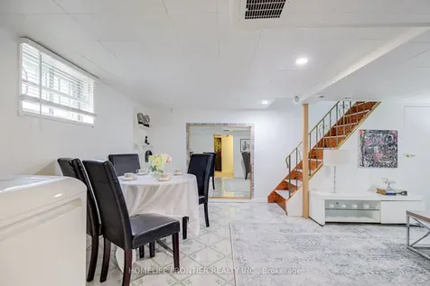 1105 Greenwood Avenue Toronto ON M4J 4E5
