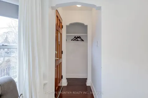 1105 Greenwood Avenue Toronto ON M4J 4E5