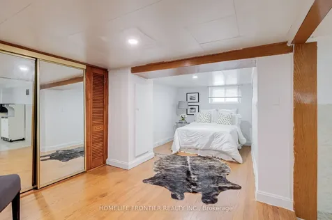1105 Greenwood Avenue Toronto ON M4J 4E5