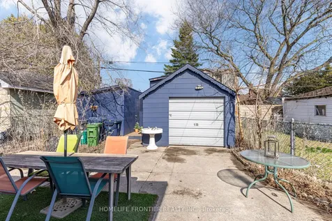 1105 Greenwood Avenue Toronto ON M4J 4E5