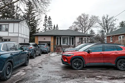 812 Kennedy Road Toronto ON M1K 2C8
