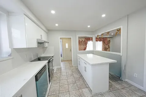 812 Kennedy Road Toronto ON M1K 2C8