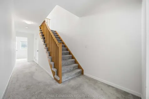 885 Kicking Horse Path Oshawa ON L1J 0B4