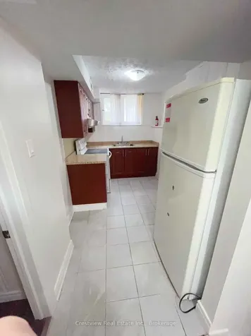 65 Highcourt Crescent Toronto ON M1H 2L7