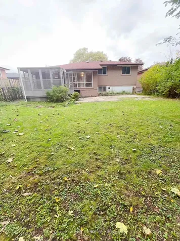 65 Highcourt Crescent Toronto ON M1H 2L7