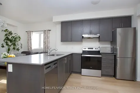 490 Beresford Path Oshawa ON L1H 0B2