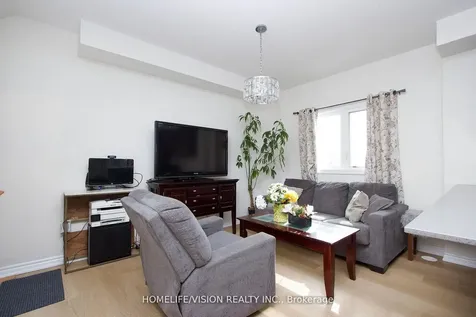 490 Beresford Path Oshawa ON L1H 0B2
