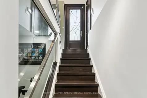 23 Steepleview Court Oshawa ON L1H 0S6