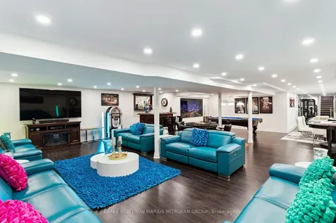 23 Steepleview Court Oshawa ON L1H 0S6