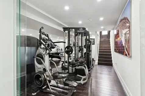 23 Steepleview Court Oshawa ON L1H 0S6